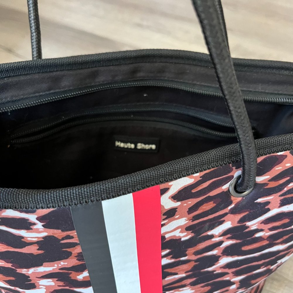 Haute Shore LEOPARD PRINT Tote Purse Leopard/ Red/Black Stripe Bag. - Picture 4 of 5